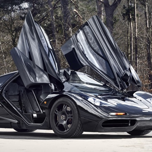 Scissor auto door lambo door